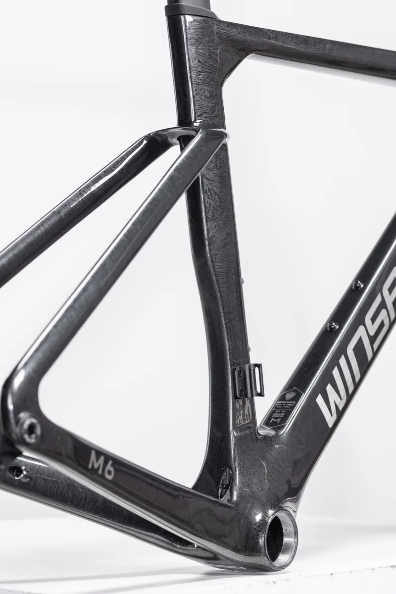 Winspace M6 Carbon Frost Black Frame-4