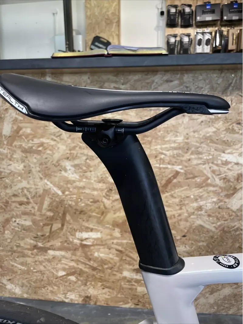 Winspace T1500 White Hyper 50 Wheels Ultegra 8150 Di2 12spd Demo Bike-3