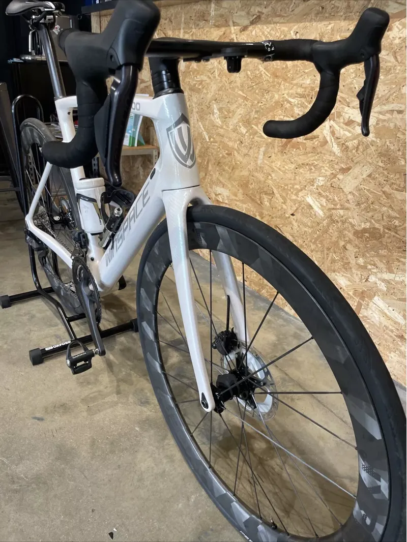 Winspace T1500 White Hyper 50 Wheels Ultegra 8150 Di2 12spd Demo Bike-2