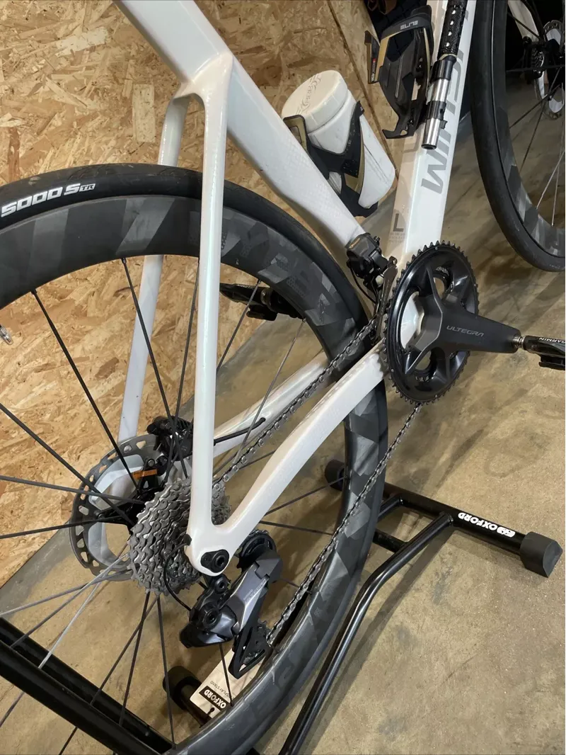 Winspace T1500 White Hyper 50 Wheels Ultegra 8150 Di2 12spd Demo Bike-5