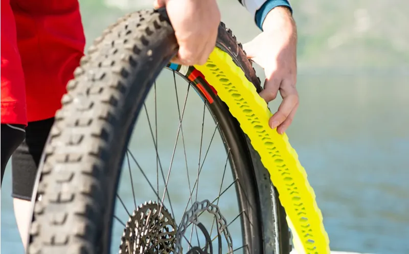 Smooth by Slicy Anti-pinch flat tyre insert  2.7-3 Width-4