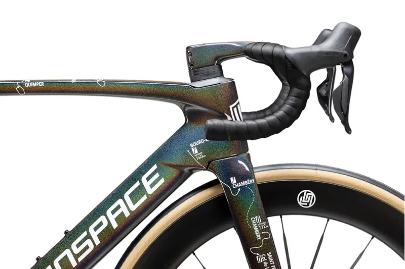 Winspace T1600 Superlight Carbon Black-7