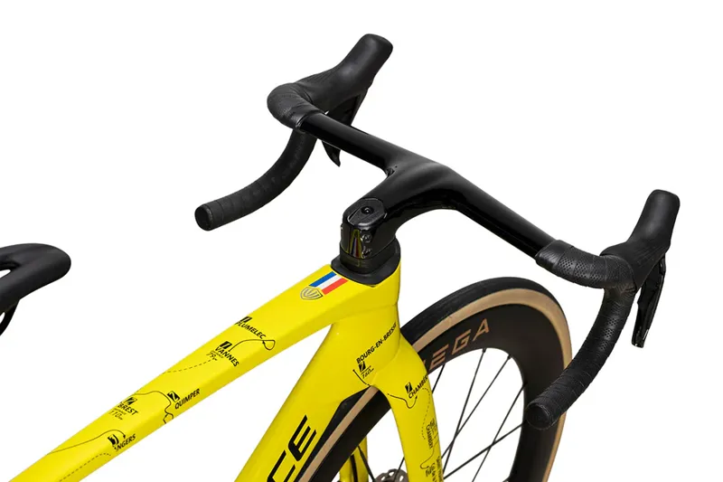 Winspace T1600 Superlight Carbon Black-2